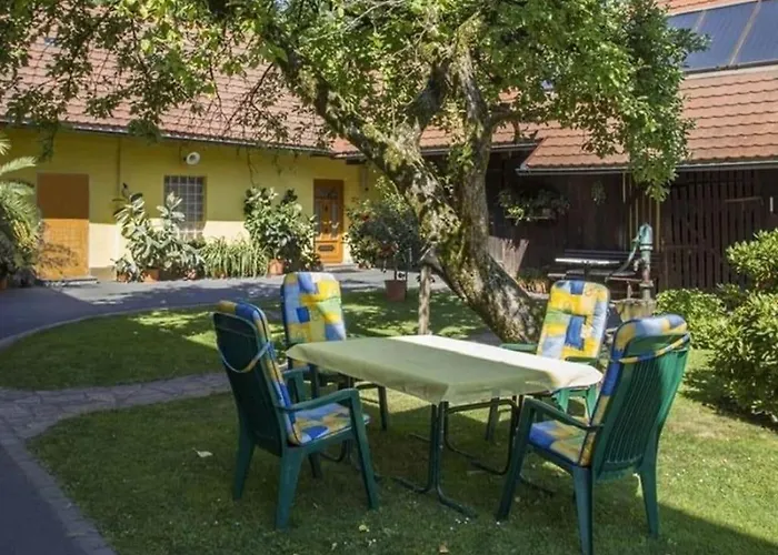 Penzinger In بيت للعطل